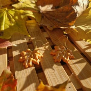 Kolczyki liście jesienne